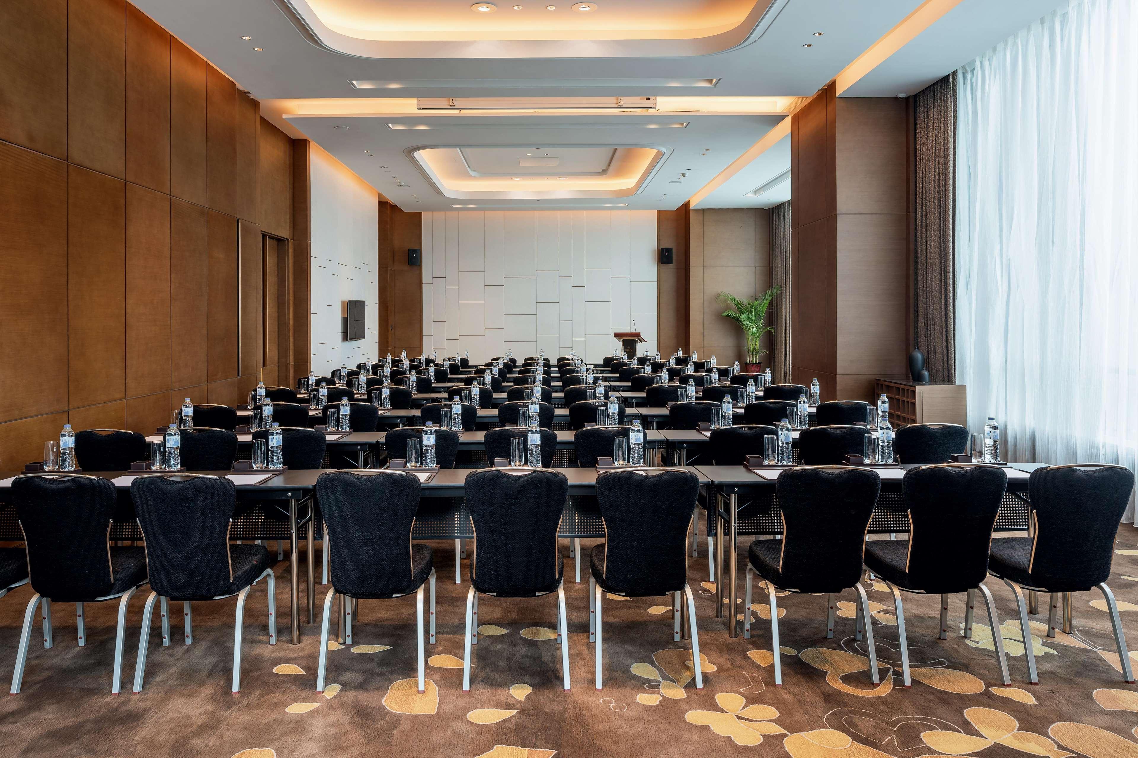 Hilton Jinan South Hotel & Residences Zewnętrze zdjęcie